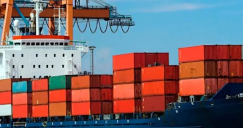 Ship Chartering Explained: A Complete Guide for Businesses